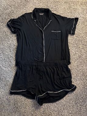 Victoria's Secret Black Short-Sleeve Pajama Set with Light Pink Trim